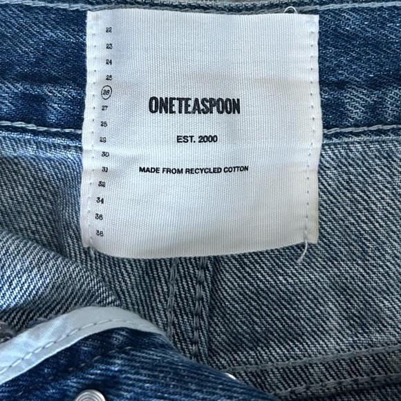 One teaspoon shorts - Picture 3 of 4